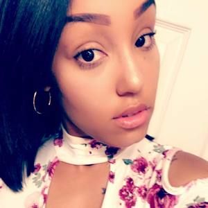 Meet your Posher, Briana